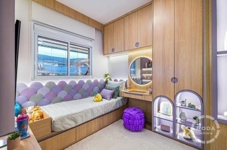 Apartamento à venda no Embaré: 