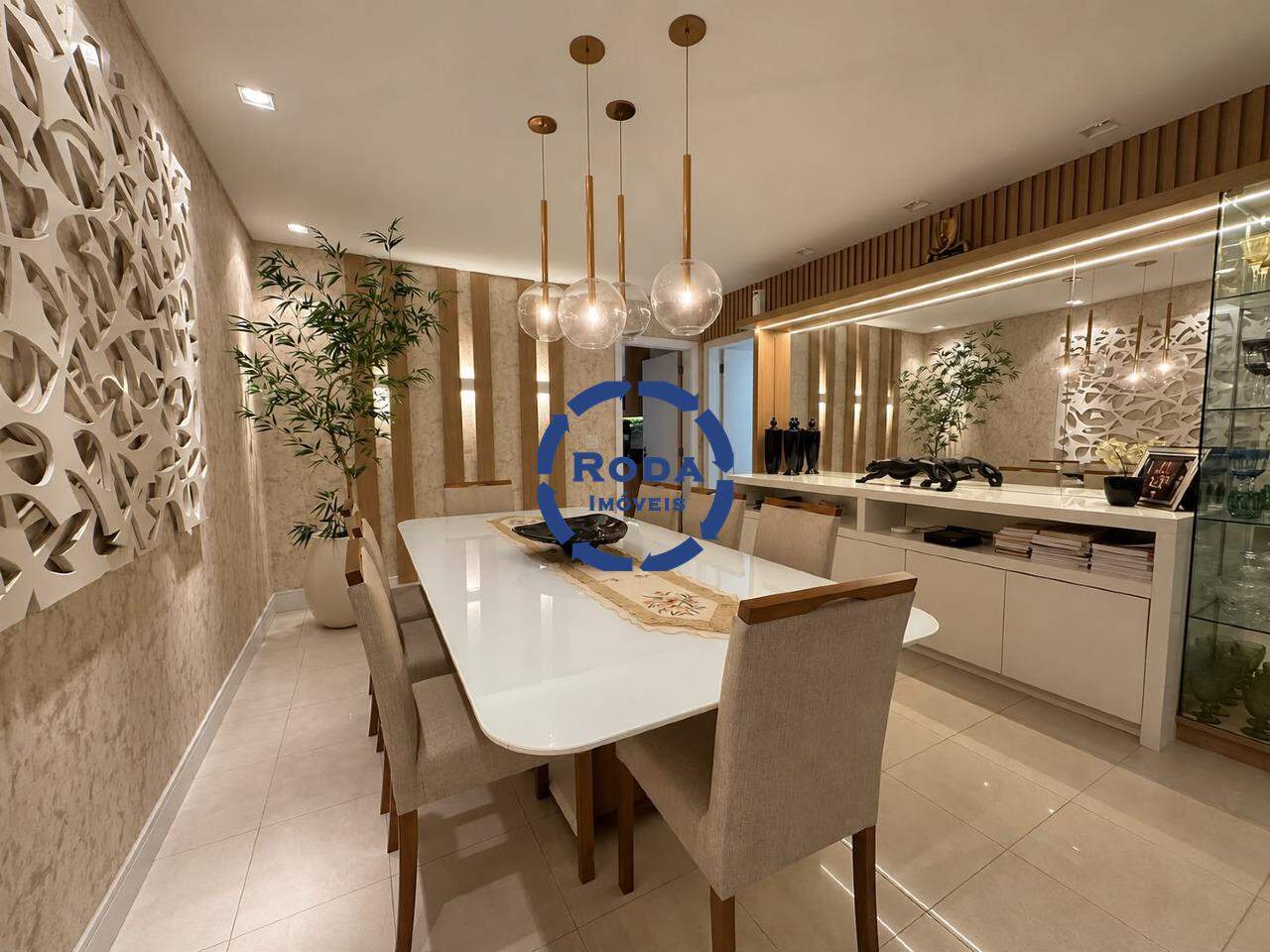 Apartamento à venda no Ponta da Praia: 