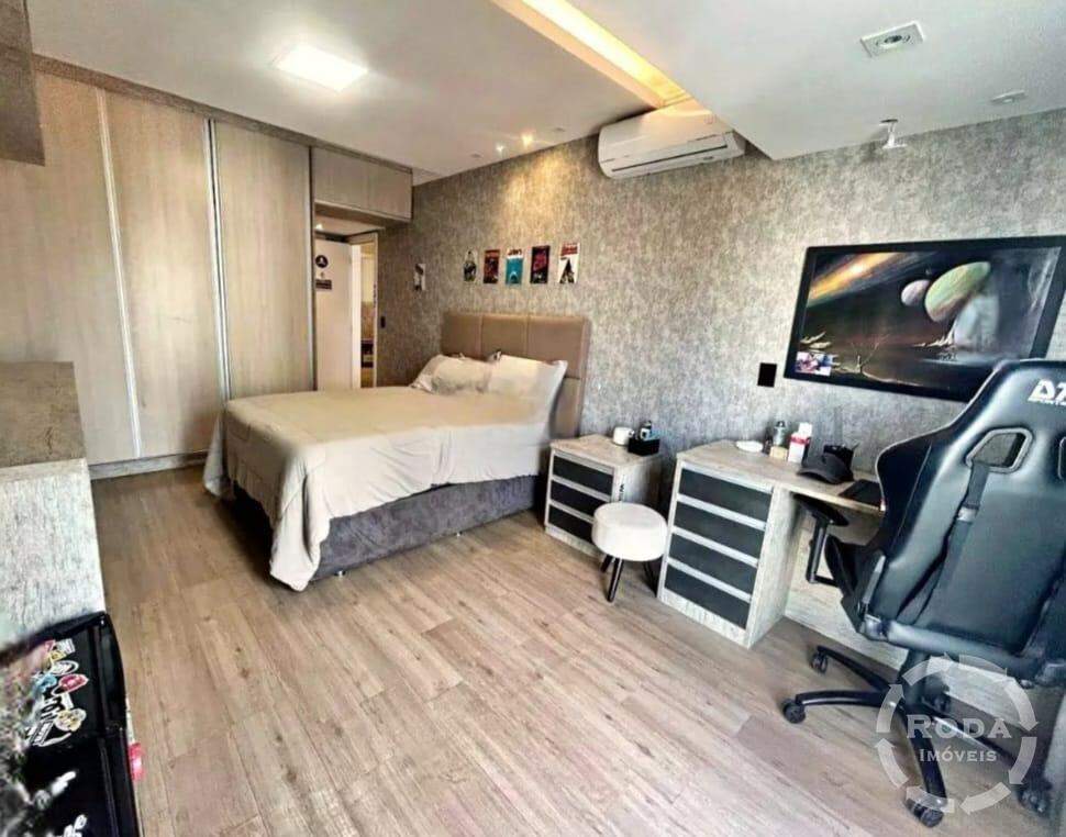 Apartamento à venda no Ponta da Praia: 