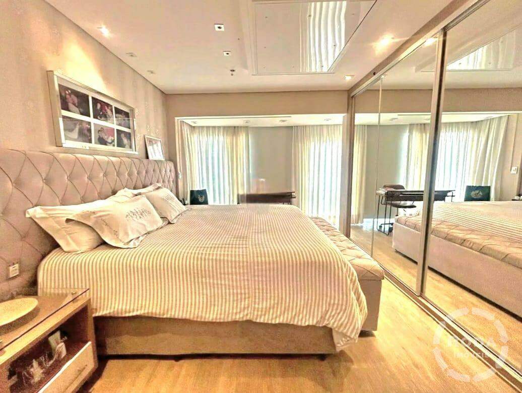 Apartamento à venda no Ponta da Praia: 