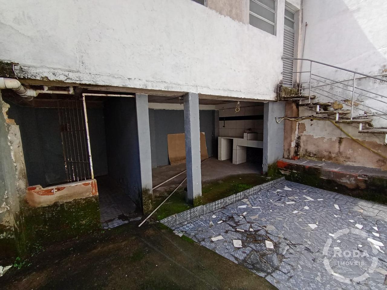 Sobrado Geminado à venda no Macuco: 