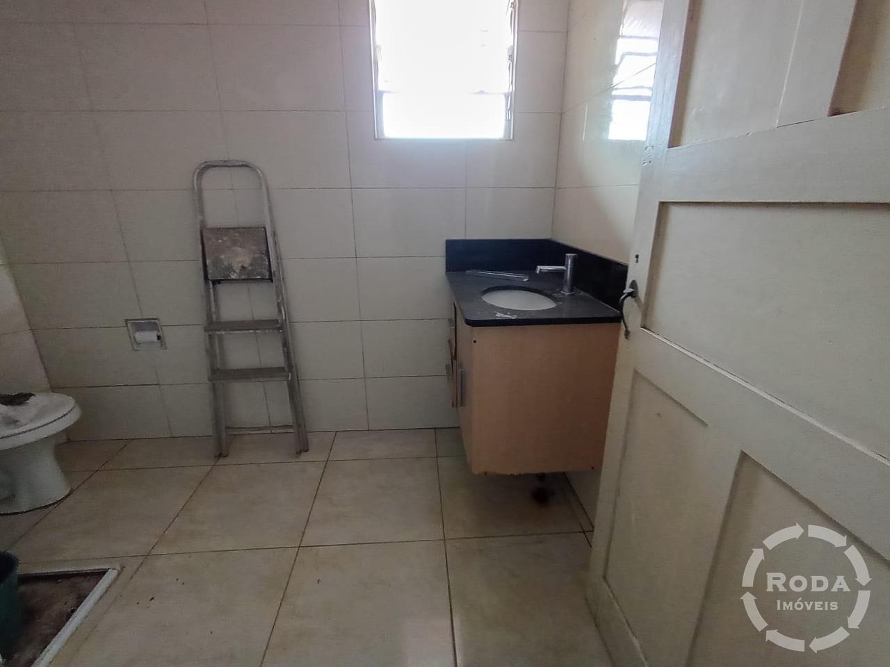 Sobrado Geminado à venda no Macuco: 