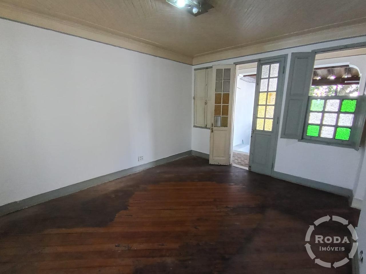 Sobrado Geminado à venda no Macuco: 