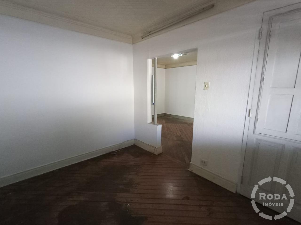 Sobrado Geminado à venda no Macuco: 