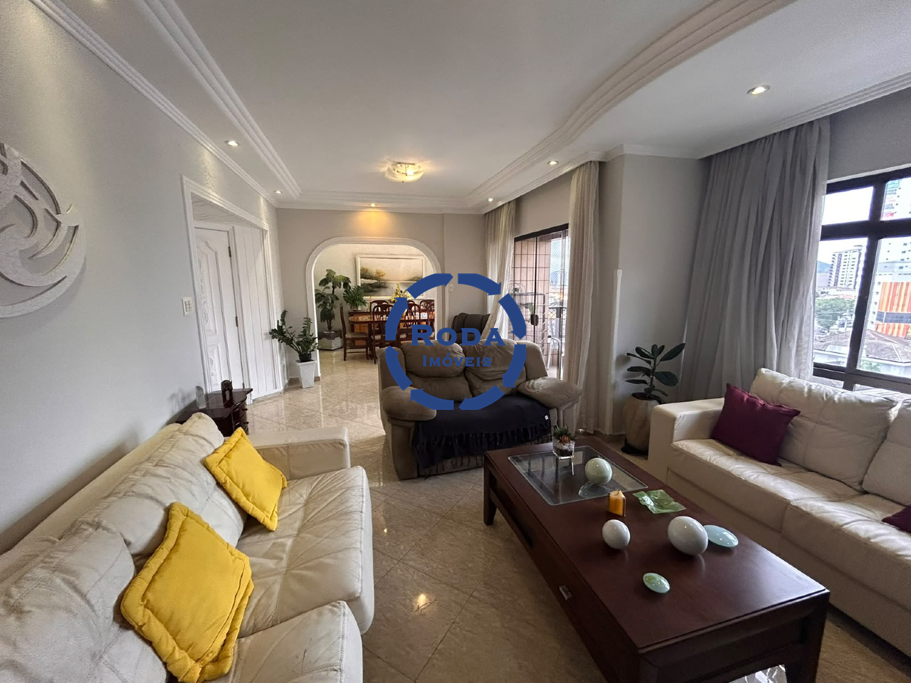 Apartamento à venda no Ponta da Praia: 