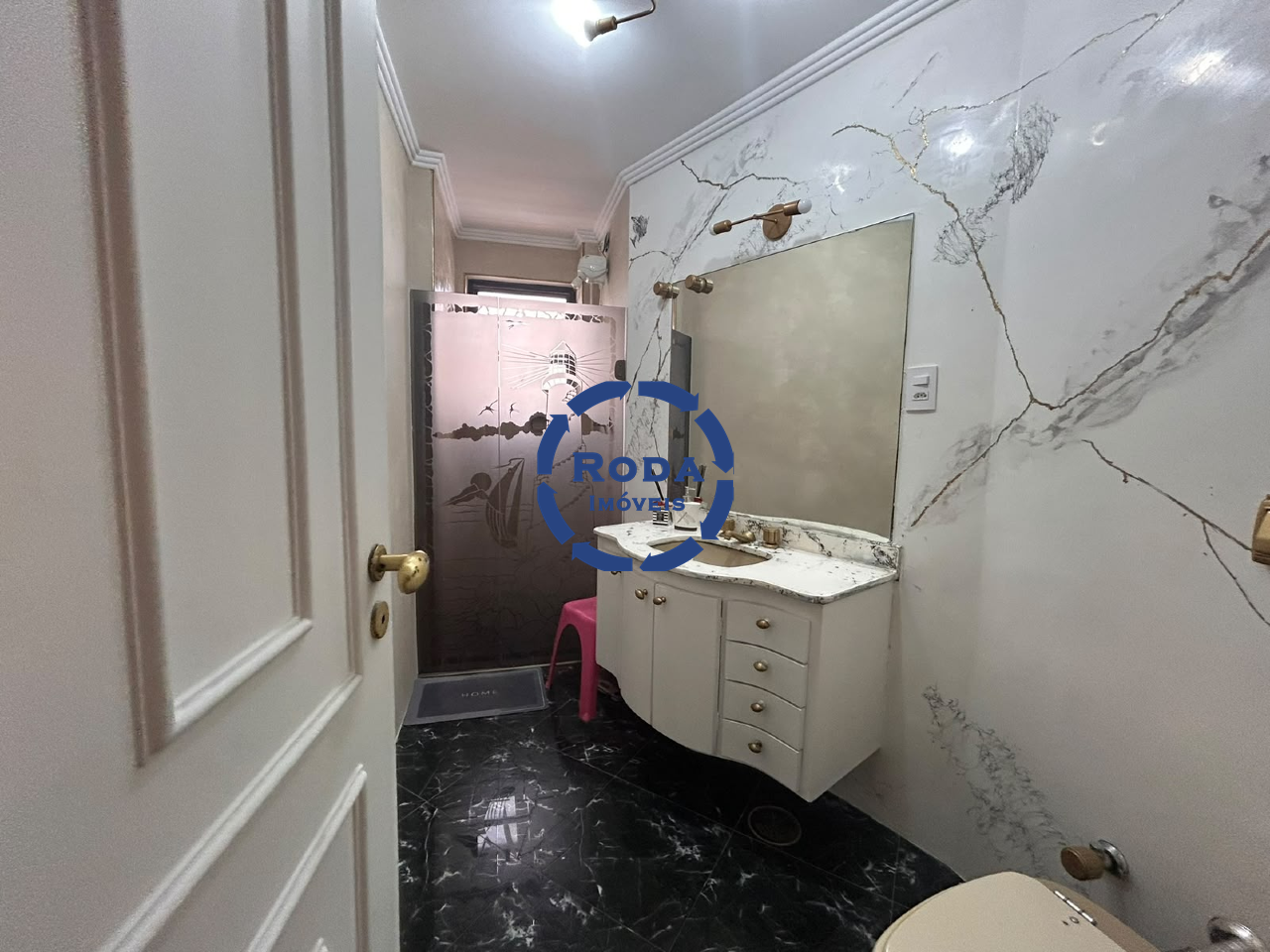 Apartamento à venda no Ponta da Praia: 