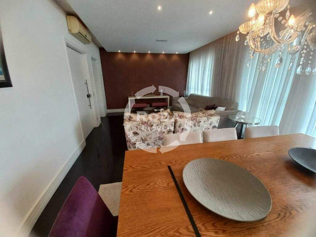 Apartamento à venda no Ponta da Praia: 