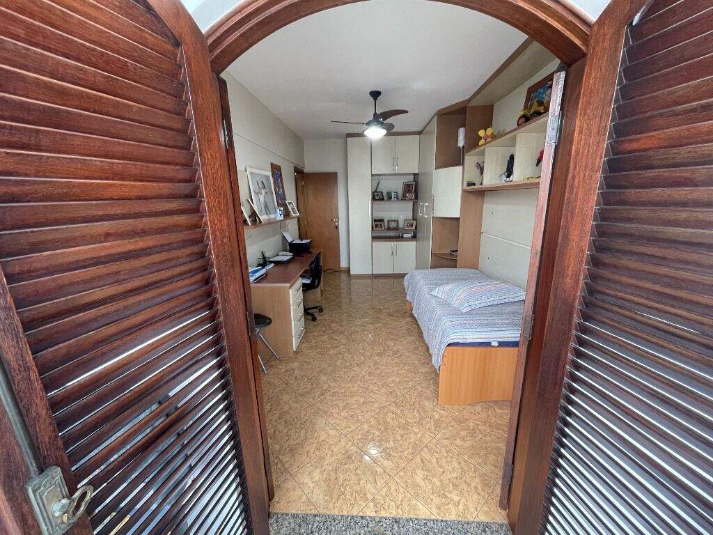 Apartamento à venda no Marapé: 