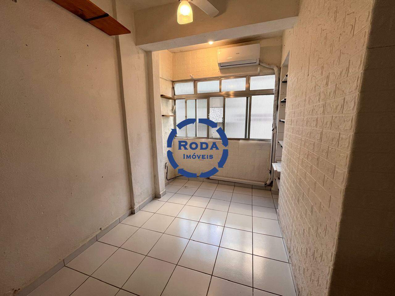 Sala Living à venda no Ponta da Praia: 