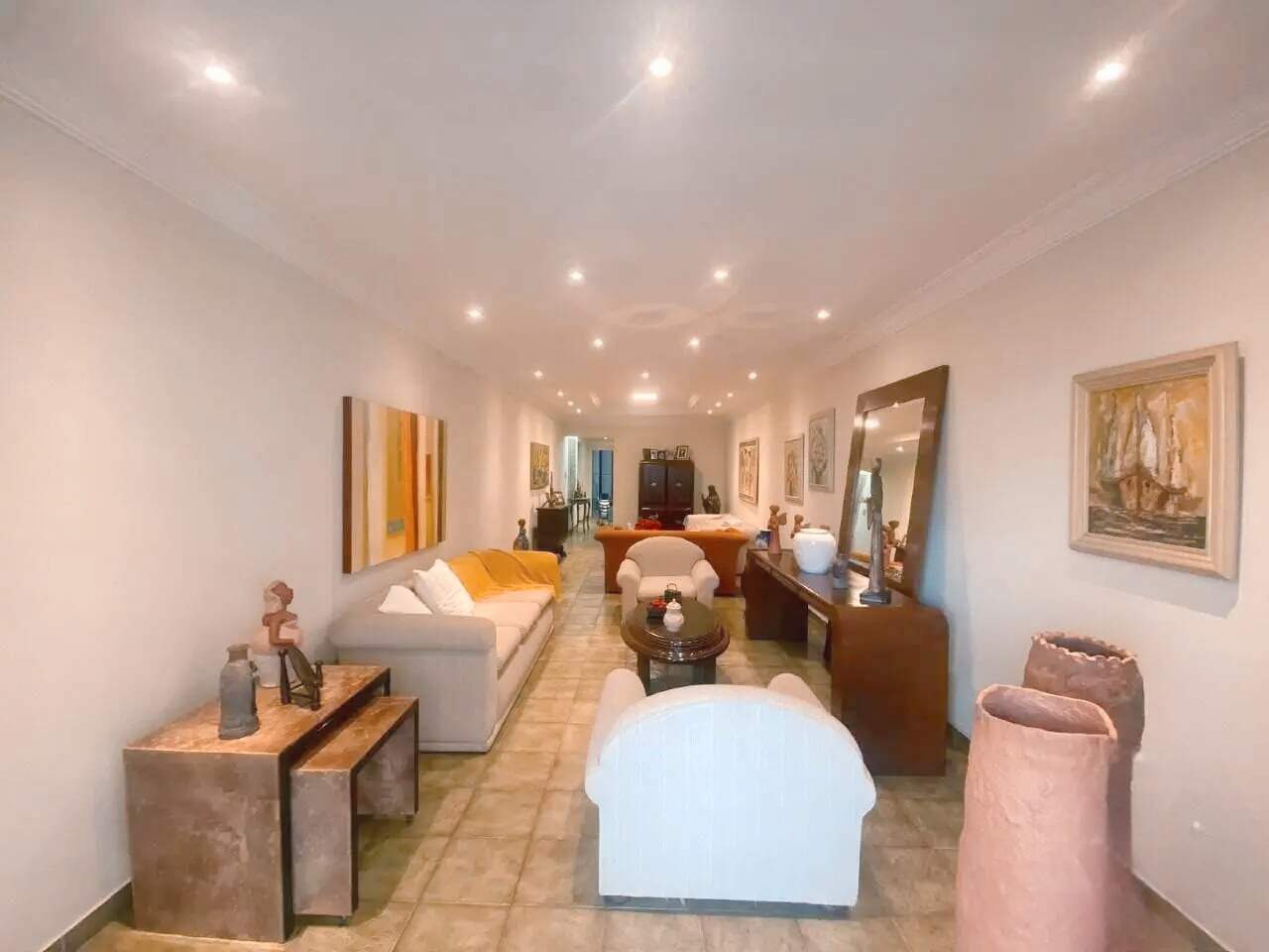 Apartamento à venda no Ponta da Praia: 