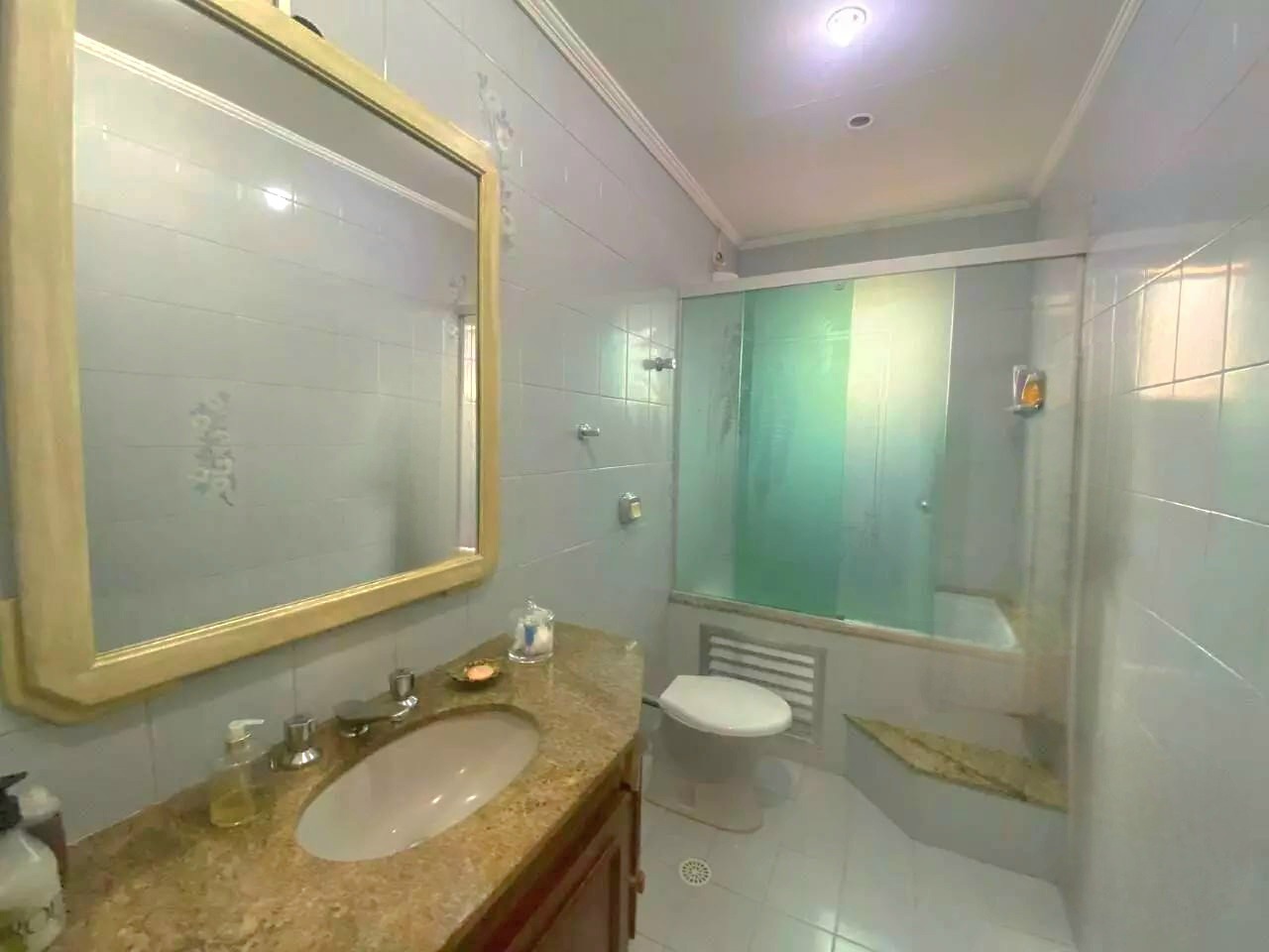 Apartamento à venda no Ponta da Praia: 