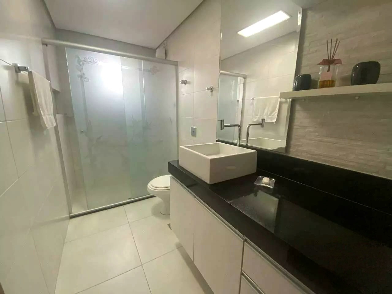 Apartamento à venda no Ponta da Praia: 