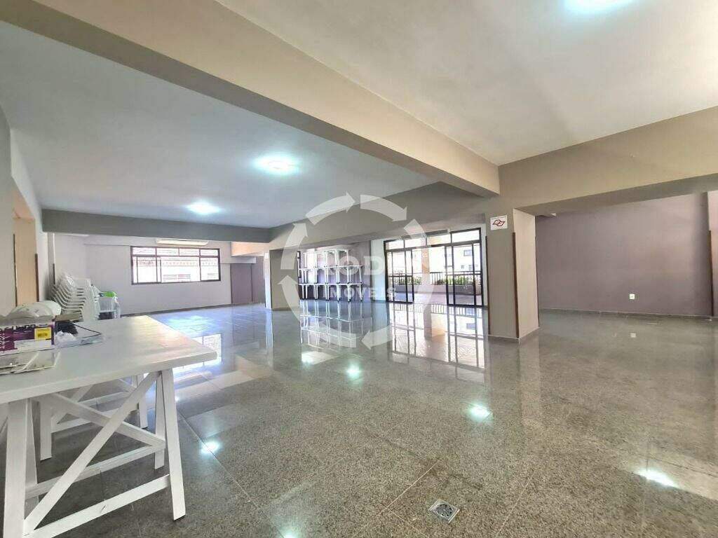 Apartamento à venda no Ponta da Praia: 