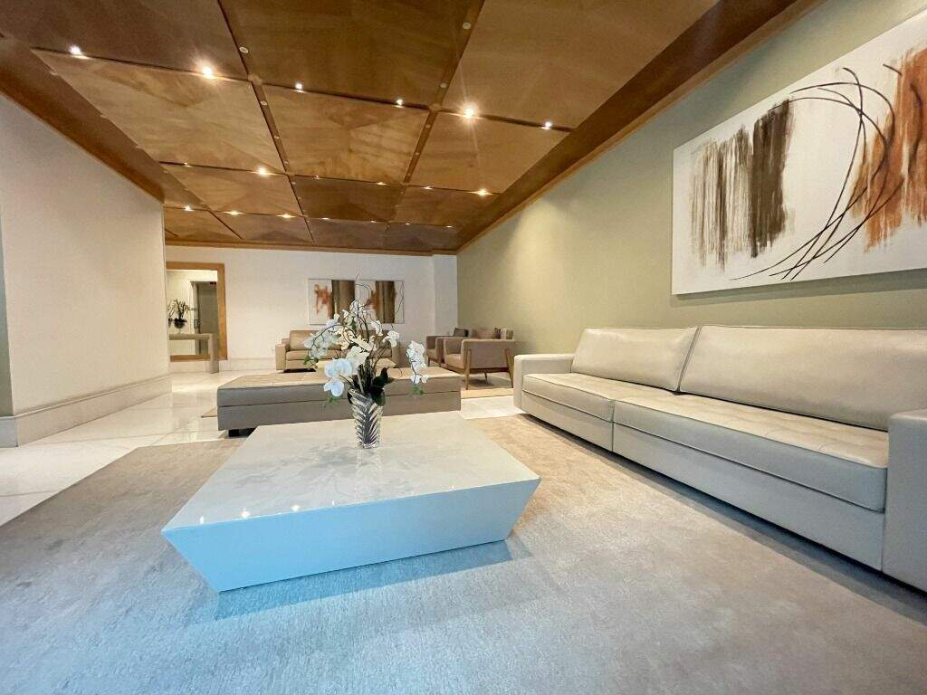 Apartamento à venda no Ponta da Praia: 