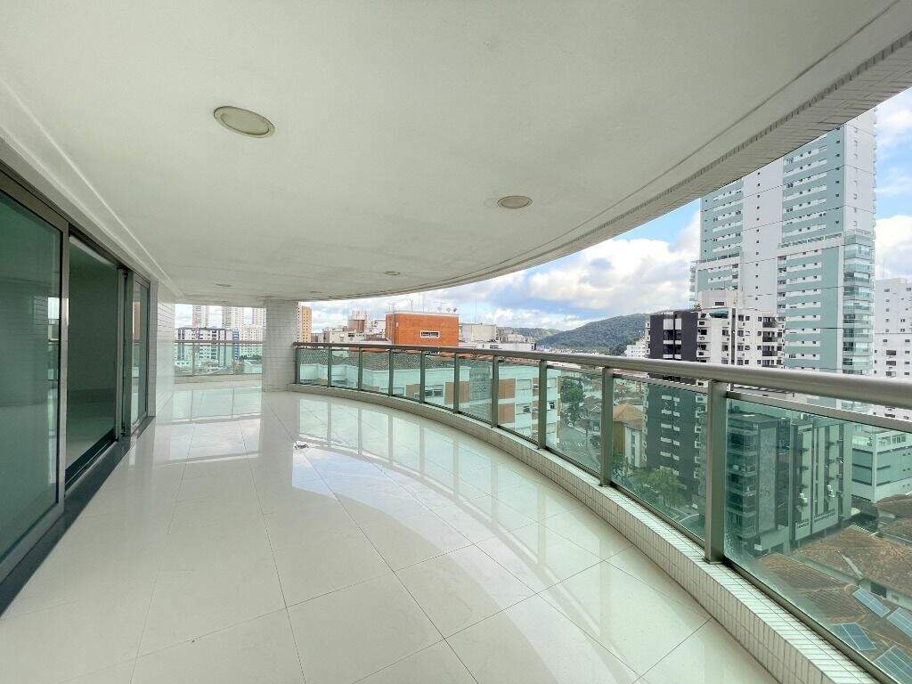 Apartamento à venda no Ponta da Praia: 