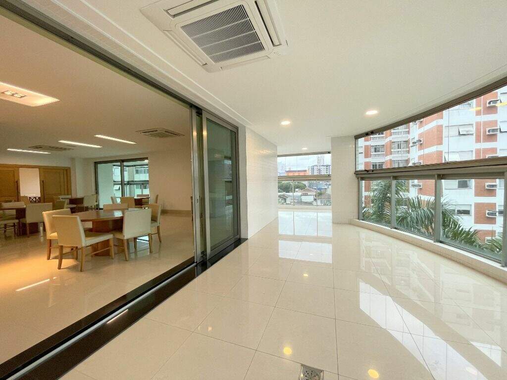 Apartamento à venda no Ponta da Praia: 