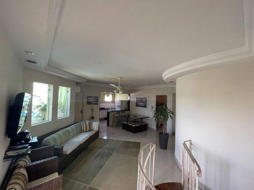 Cobertura Duplex à venda no Embaré: 