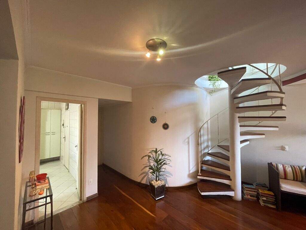 Cobertura Duplex à venda no Embaré: 