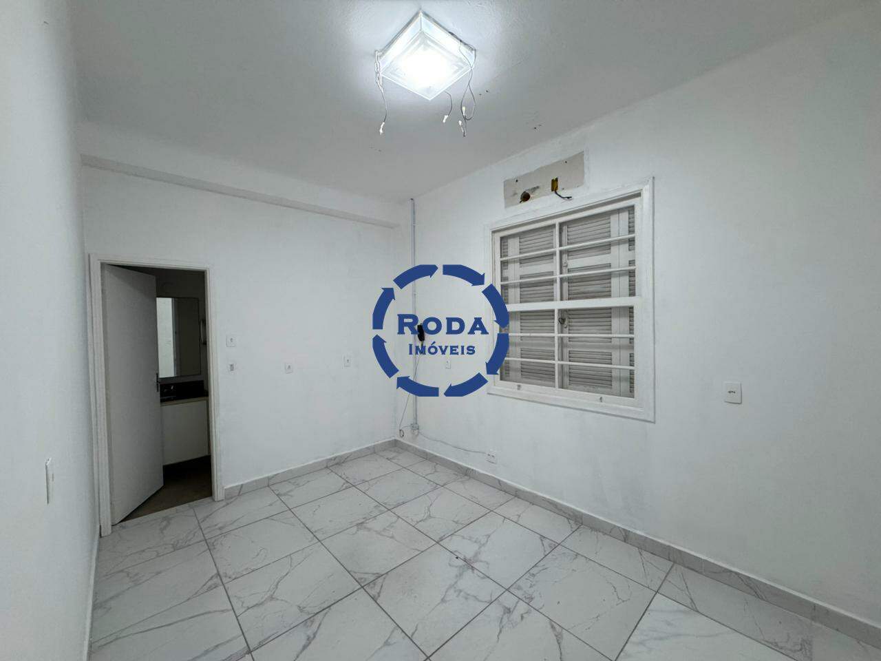 Sobrado à venda no Aparecida: 