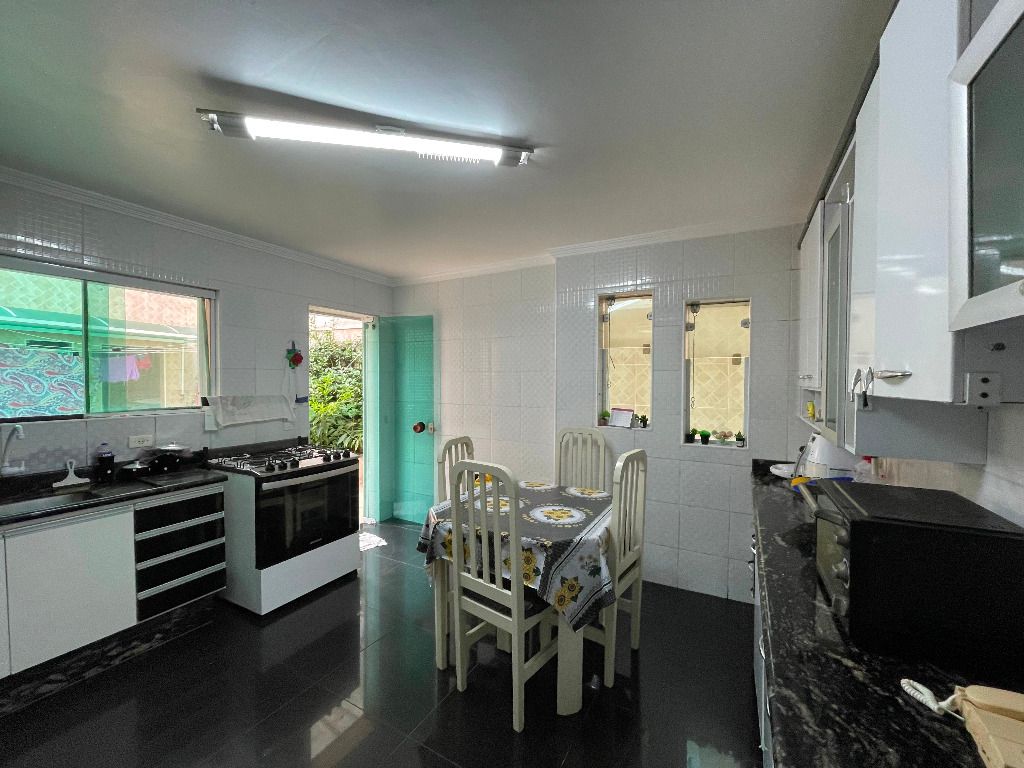 Sobrado Geminado à venda no Encruzilhada: 