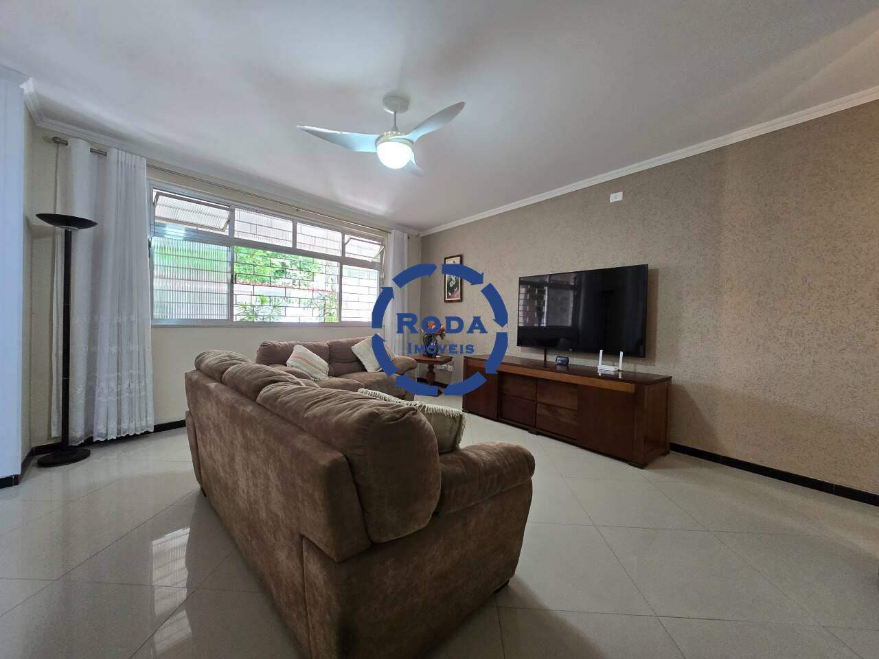 Sobrado Isolado à venda no Aparecida: 