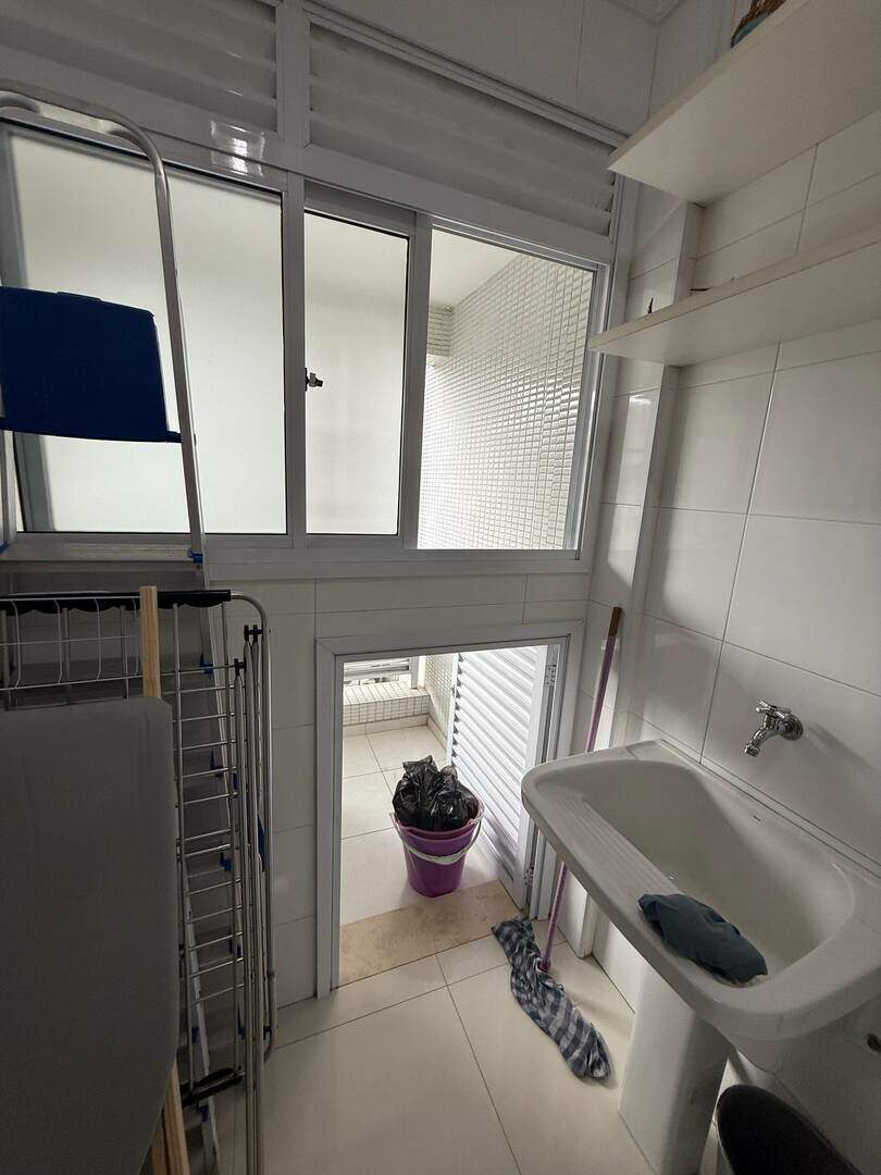 Apartamento à venda no Embaré: 