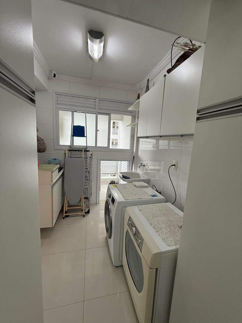 Apartamento à venda no Embaré: 