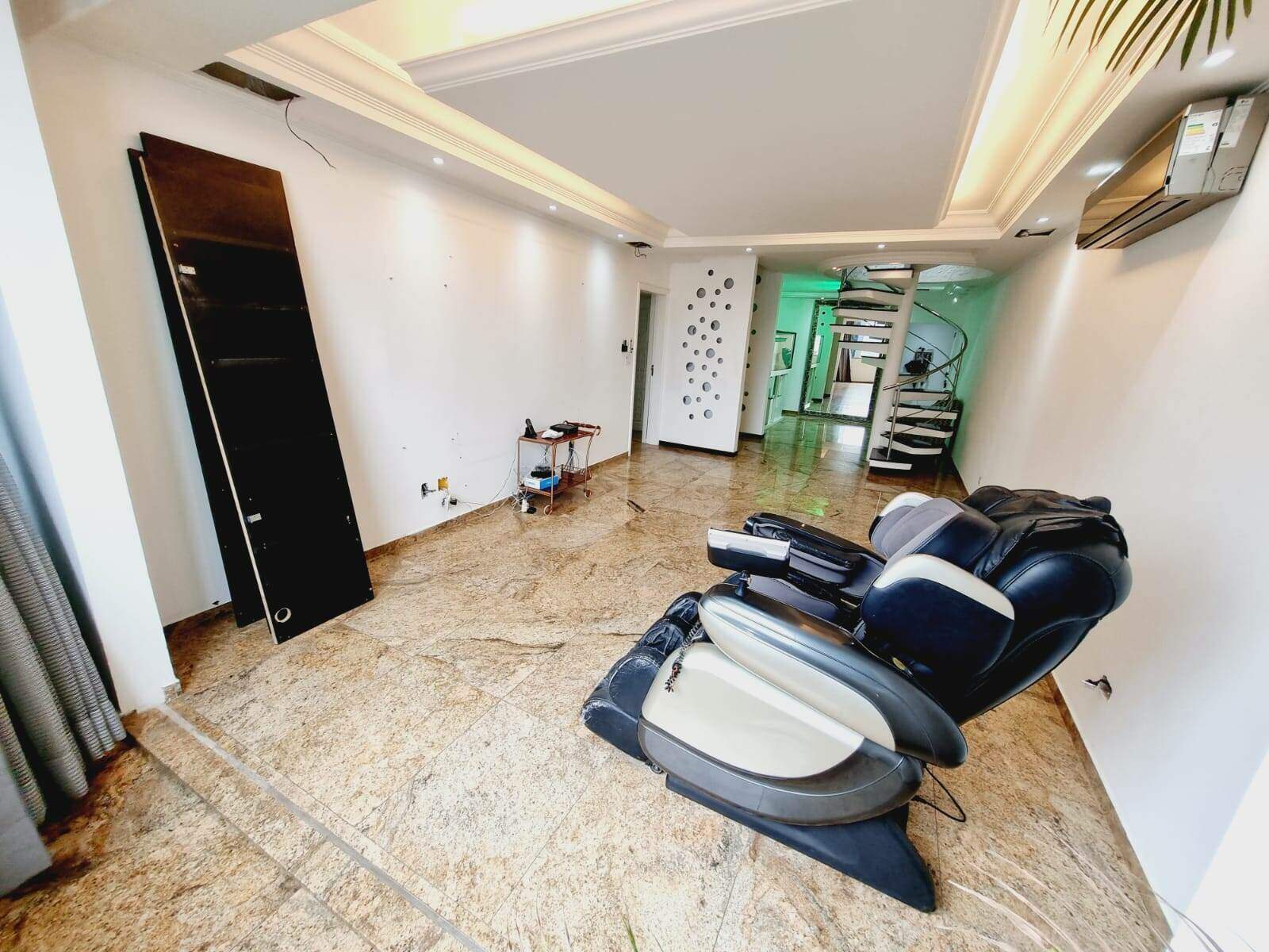 Apartamento à venda no Ponta da Praia: 