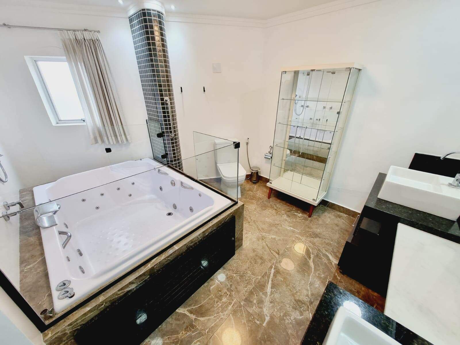 Apartamento à venda no Ponta da Praia: 
