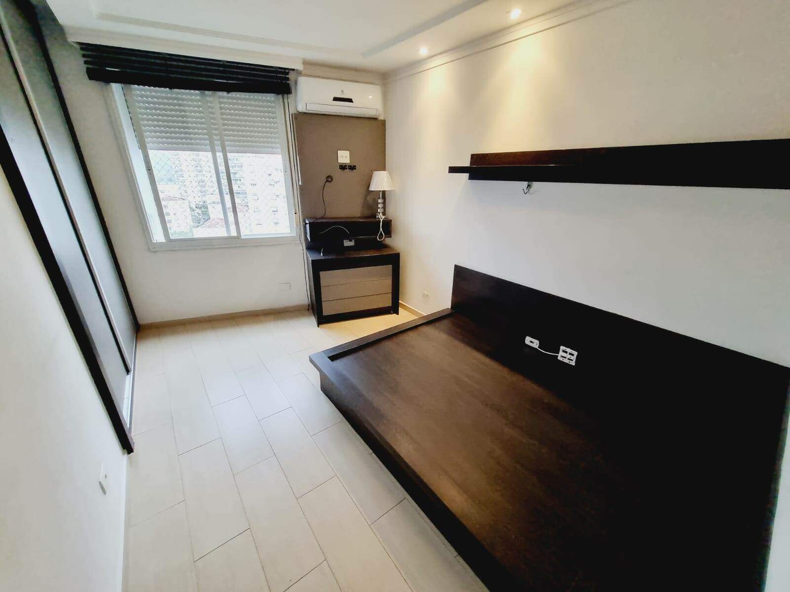 Apartamento à venda no Ponta da Praia: 