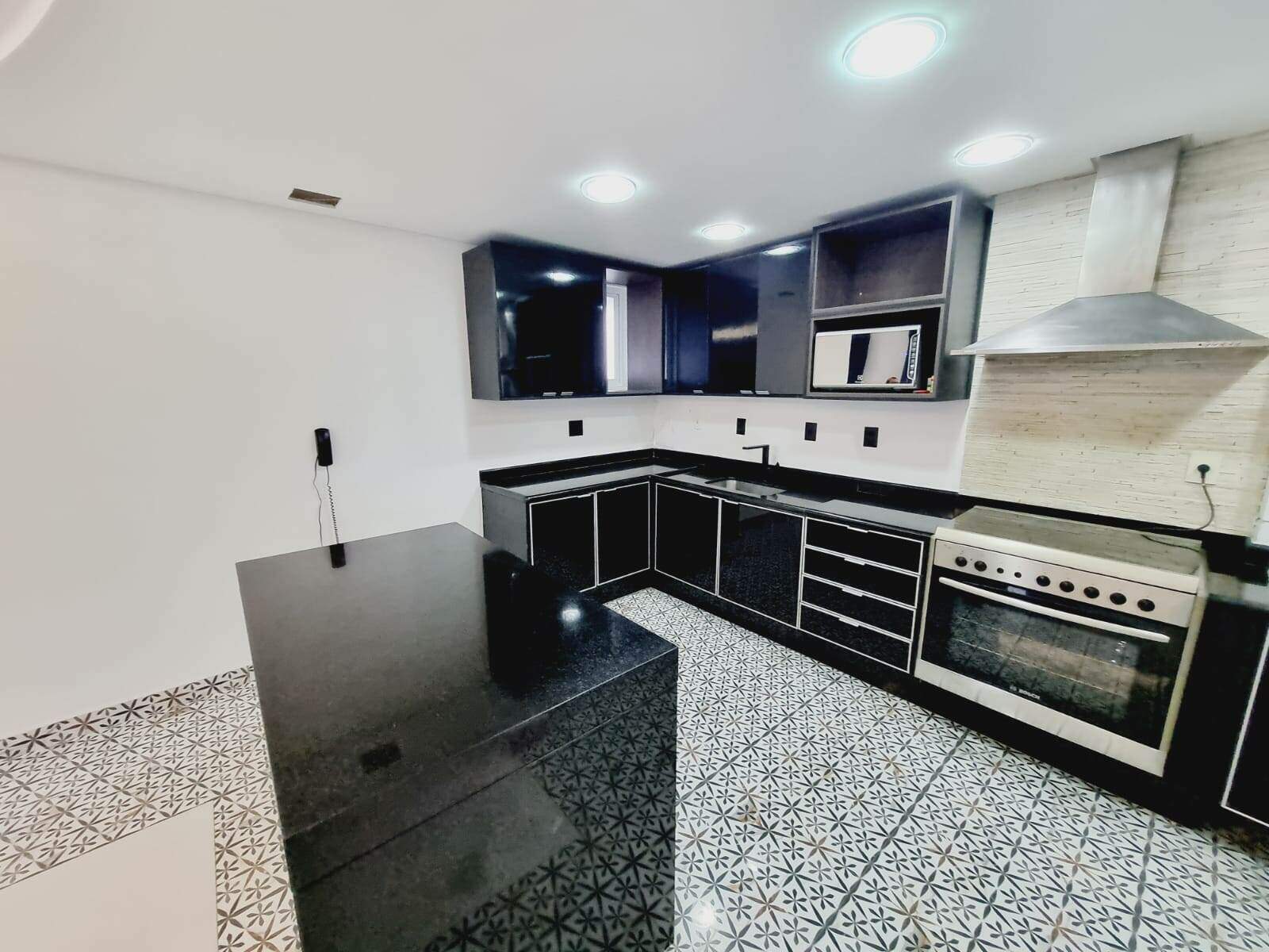 Apartamento à venda no Ponta da Praia: 