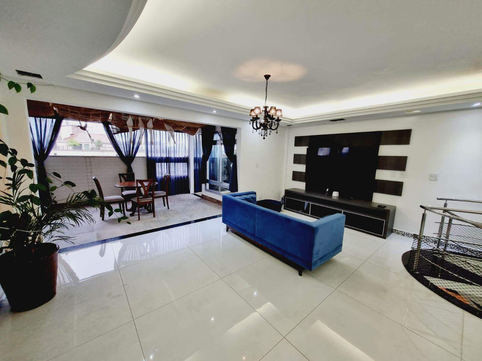 Apartamento à venda no Ponta da Praia: 