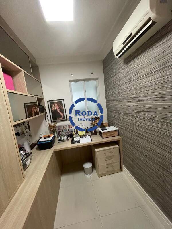 Apartamento à venda no Embaré: