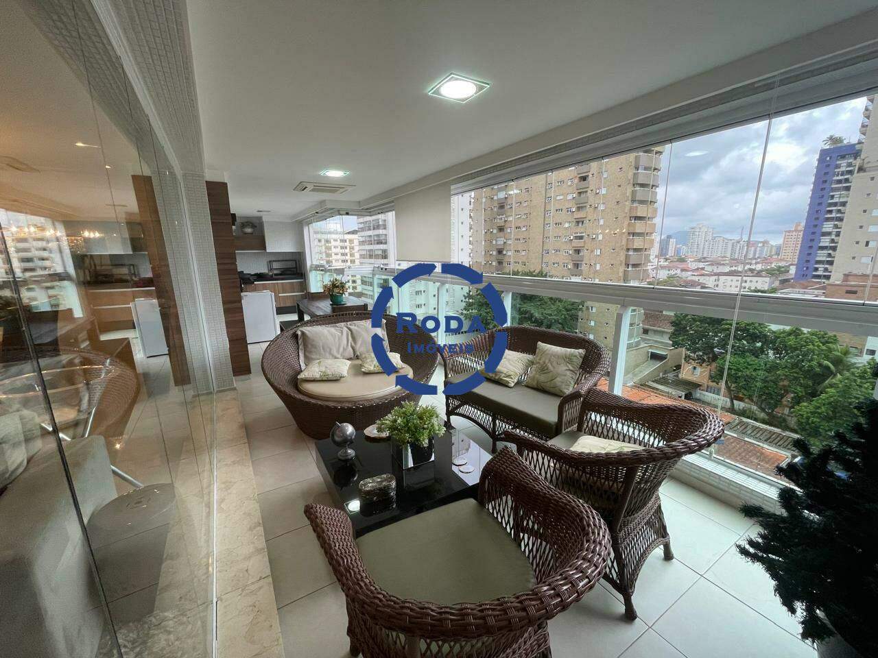 Apartamento à venda no Embaré: 