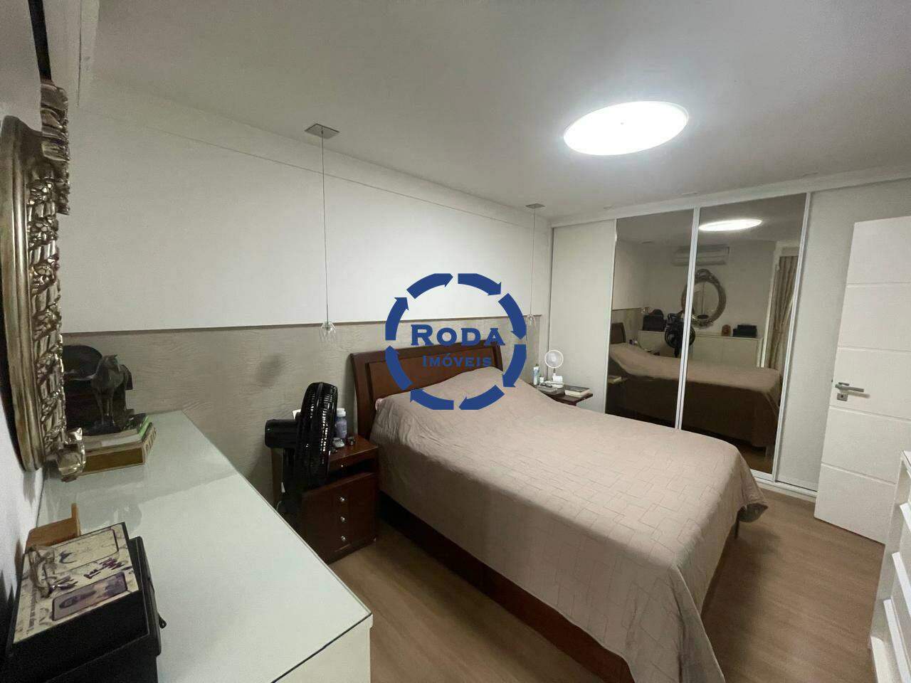 Apartamento à venda no Embaré: