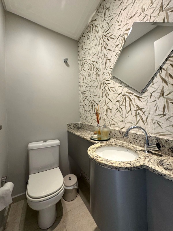 Apartamento à venda no Ponta da Praia: 