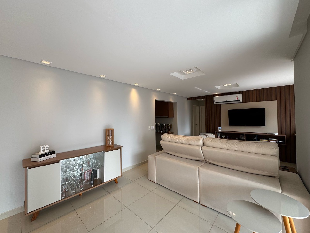 Apartamento à venda no Ponta da Praia: 