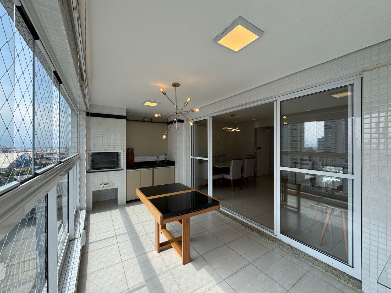 Apartamento à venda no Ponta da Praia: 