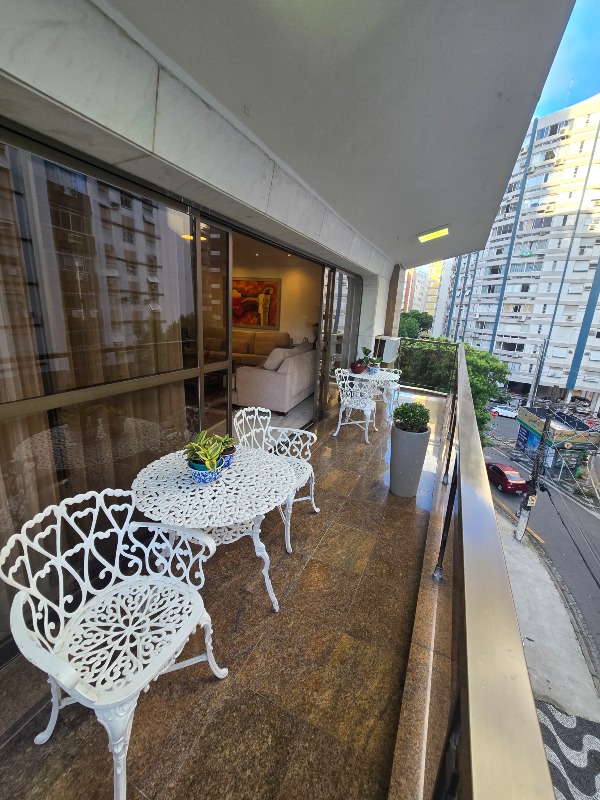 Apartamento à venda no Gonzaga: VARANDA - SALA PRINCIPAL - VISTA LIVRE