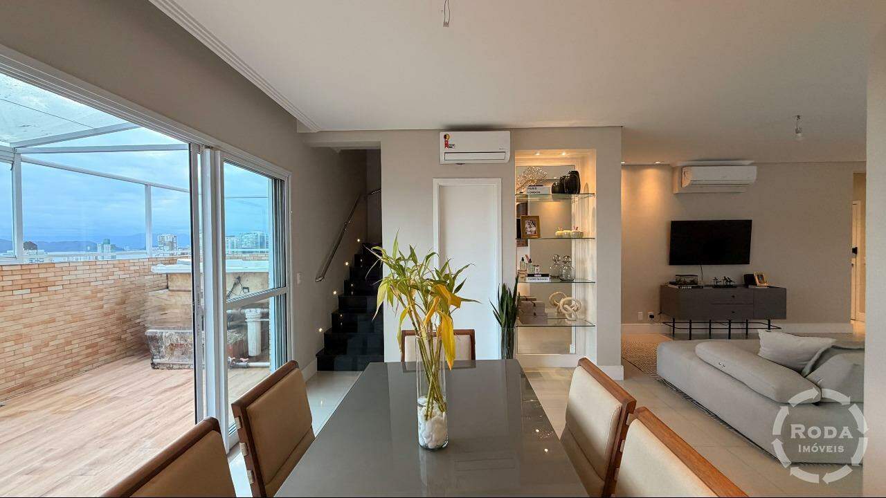 Cobertura Duplex à venda no Ponta da Praia: 