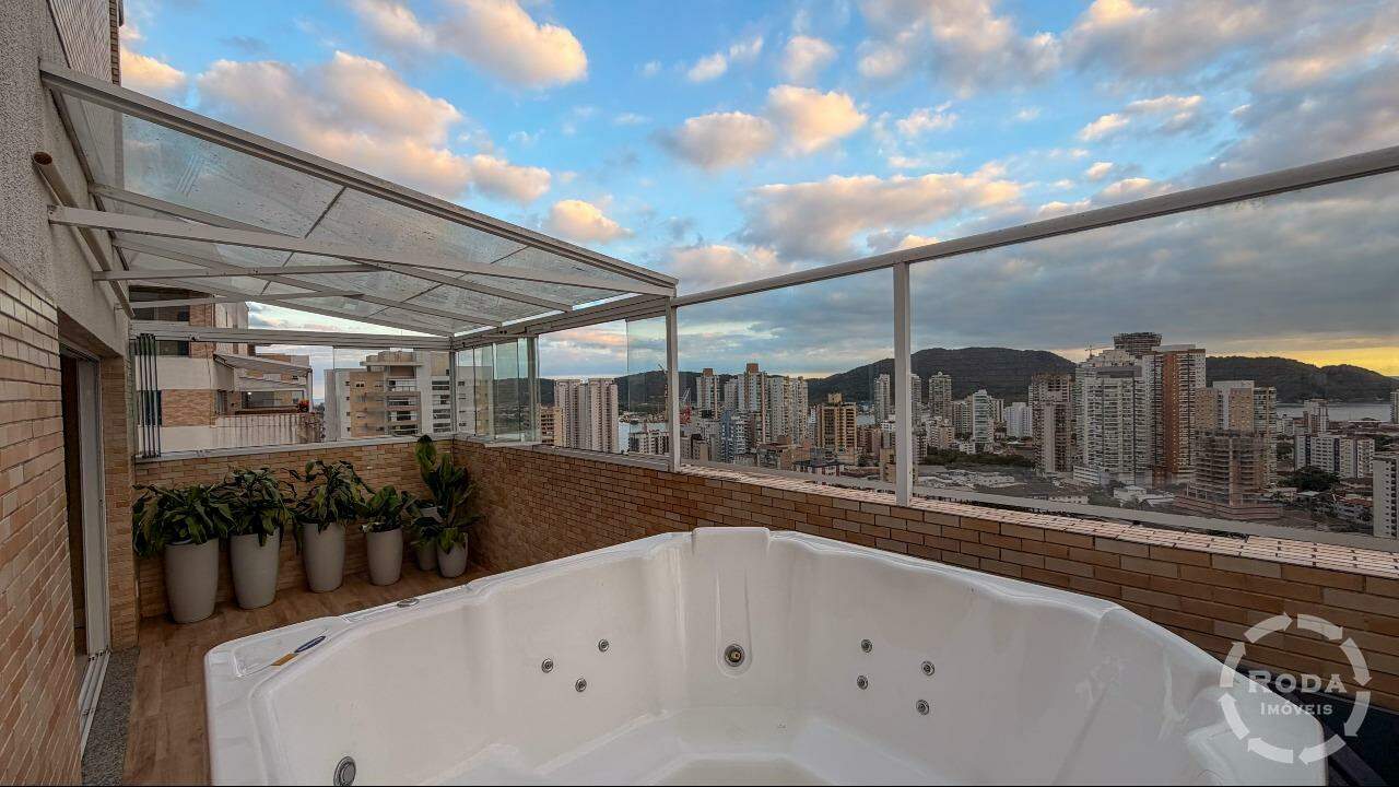 Cobertura Duplex à venda no Ponta da Praia: 