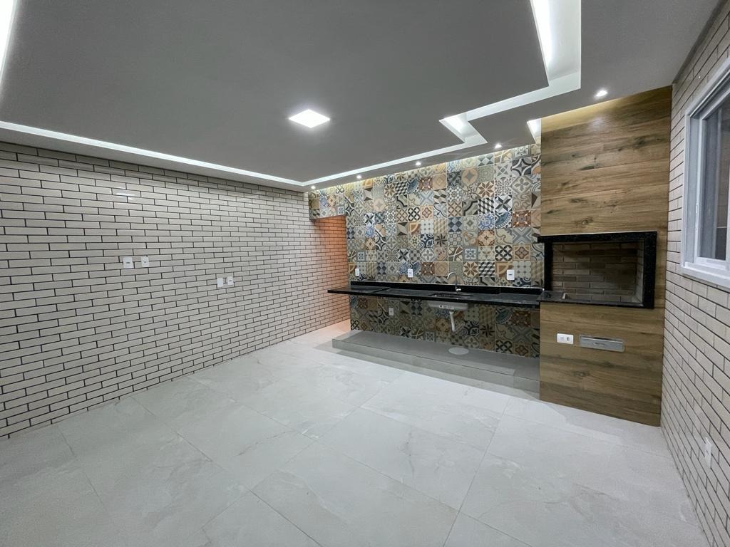 Casa à venda no Embaré: 