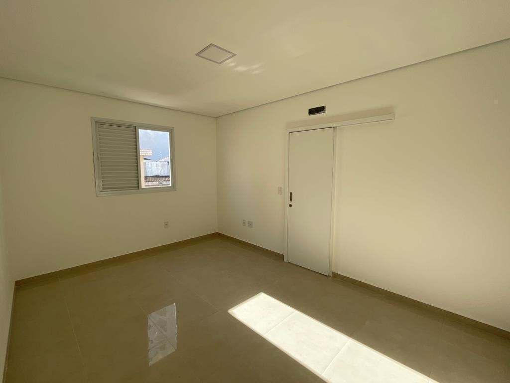 Casa à venda no Embaré: 