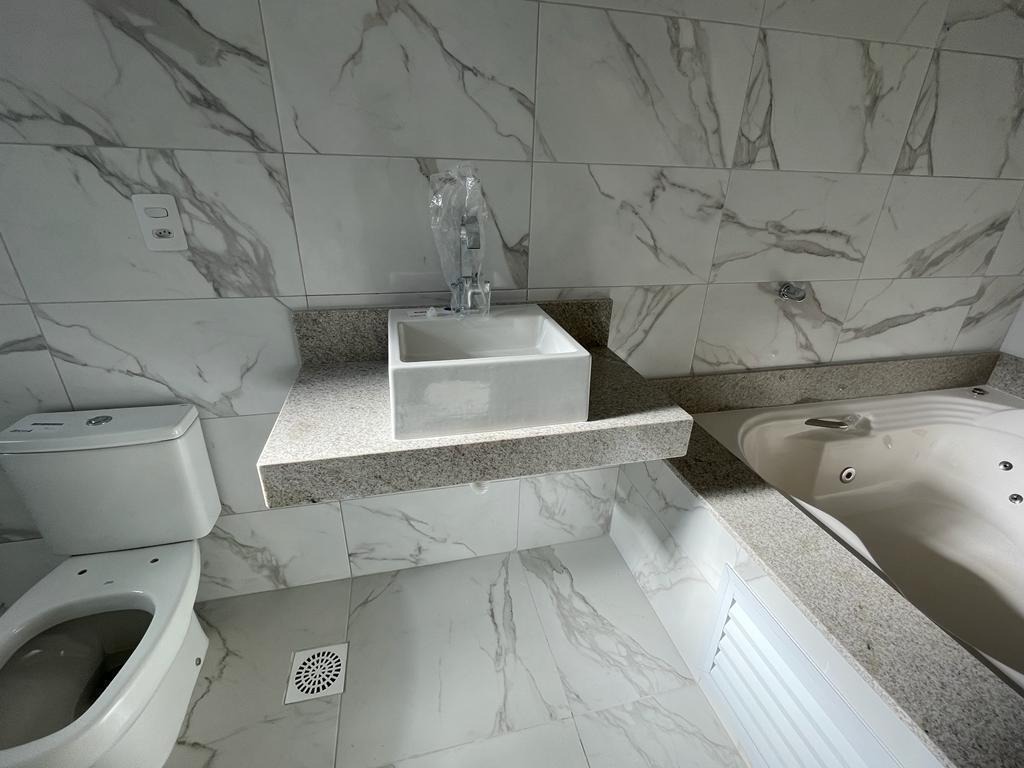 Casa à venda no Embaré: 