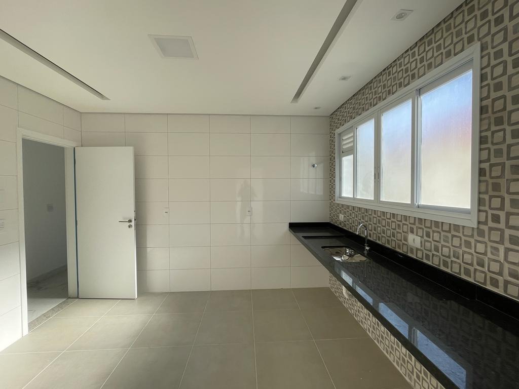 Casa à venda no Embaré: 