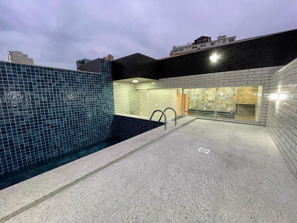 Casa à venda no Embaré: 