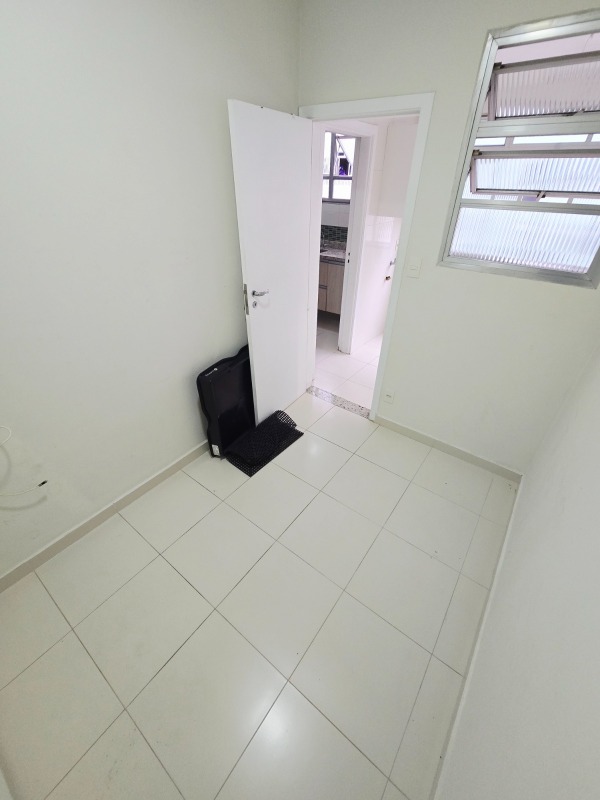 Apartamento à venda no Ponta da Praia: 