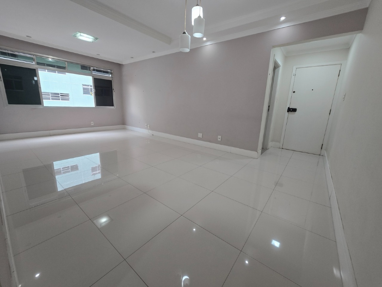 Apartamento à venda no Ponta da Praia: 