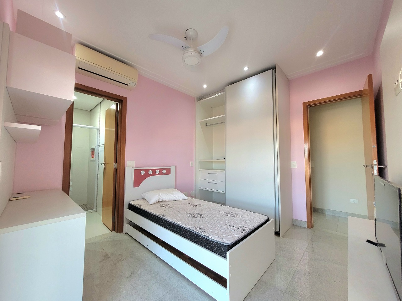 Apartamento à venda no Aparecida: 