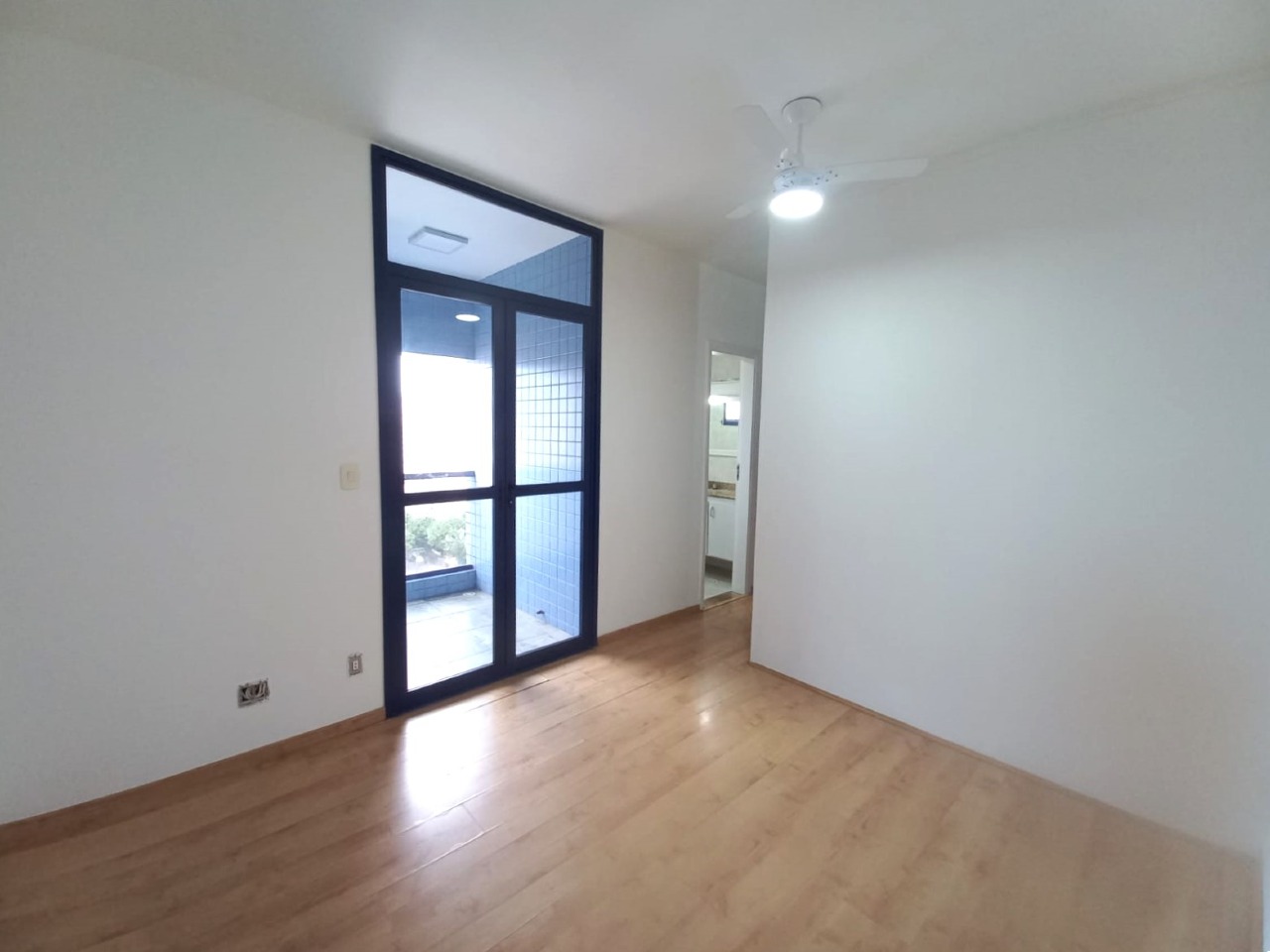 Apartamento para aluguel no Ponta da Praia: 